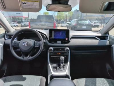 2023 Toyota RAV4 — photo 11 view
