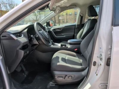 2023 Toyota RAV4 — photo 16 view