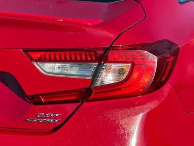 2019 Honda Accord - Photo 31