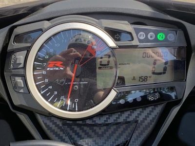 2026 Suzuki GSX-R750 - Photo 15