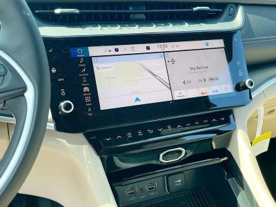 2026 Jeep Grand Cherokee — photo 15 view