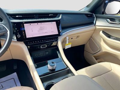 2026 Jeep Grand Cherokee — photo 24 view
