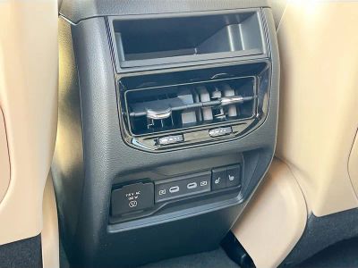 2026 Jeep Grand Cherokee — photo 26 view