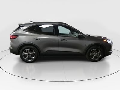 2025 Ford Escape — photo 8 view