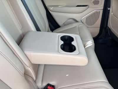 2026 Jeep Grand Cherokee — photo 46 view