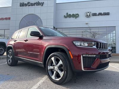 2026 Jeep Grand Cherokee WLJP74 — front three-quarter view