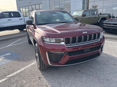 2026 Jeep Grand Cherokee — photo 8 view