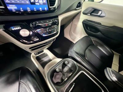 2023 Chrysler Pacifica — photo 22 view