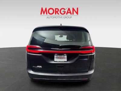 2023 Chrysler Pacifica — interior view