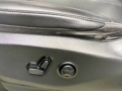 2023 Chrysler Pacifica — photo 13 view