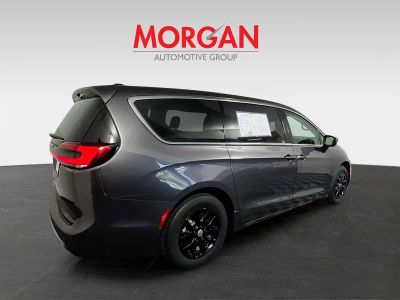 2023 Chrysler Pacifica — rear three-quarter view