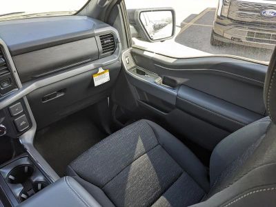 2026 Ford F-150 — photo 13 view
