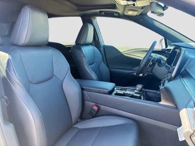 2026 Lexus RX — photo 16 view