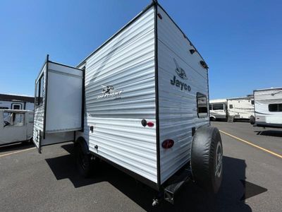 2026 Jayco Jay Flight SLX - Photo 3