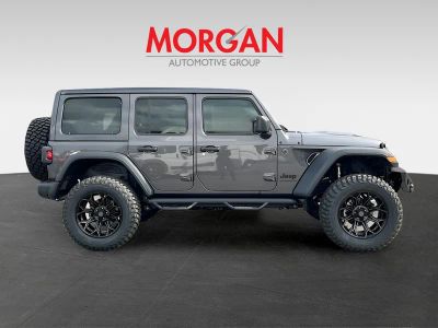 2025 Jeep Wrangler — photo 8 view