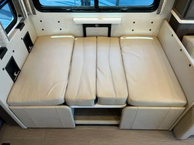 2023 Thor Motor Coach PALAZZO — photo 11 view
