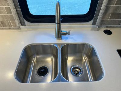 2023 Thor Motor Coach PALAZZO — photo 18 view