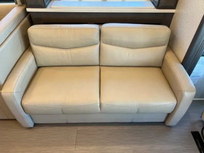 2023 Thor Motor Coach PALAZZO — photo 8 view