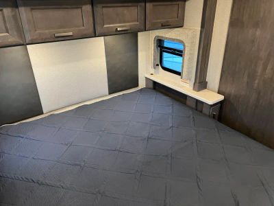 2023 Thor Motor Coach PALAZZO — photo 28 view