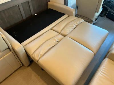 2023 Thor Motor Coach PALAZZO — photo 9 view