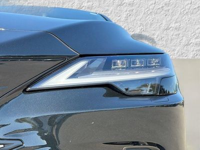 2026 Lexus RX — photo 9 view