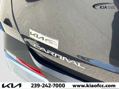 2026 Kia Carnival — photo 10 view
