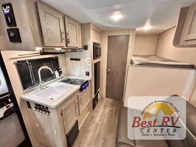 2024 Coachmen RV Catalina Summit Series 7 - Photo 16