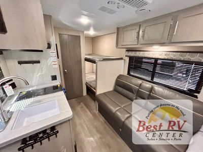2024 Coachmen RV Catalina Summit Series 7 - Photo 13