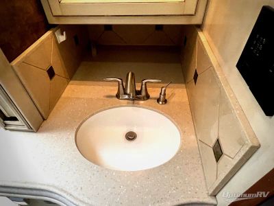 2012 Tiffin Allegro Bus — photo 22 view