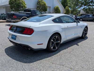 2019 Ford Mustang - Photo 5