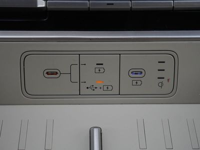 2025 Hyundai Santa Fe - Photo 11