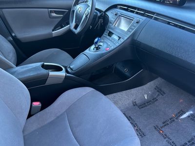 2014 Toyota Prius - Photo 16