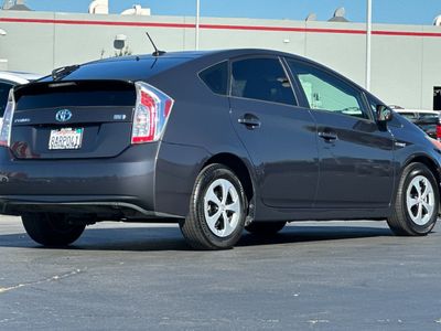 2014 Toyota Prius - Photo 2
