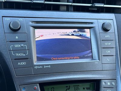 2014 Toyota Prius - Photo 20