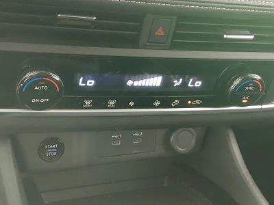 2024 Nissan Rogue — photo 18 view