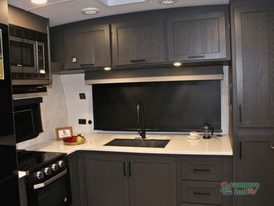 2026 Forest River RV Rockwood Ultra Lite - Photo 14