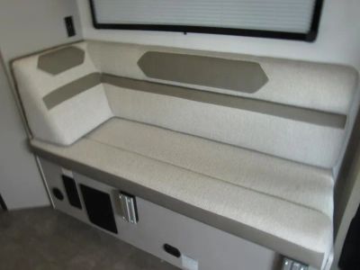 2026 Jayco GRANITE RIDGE - Photo 9