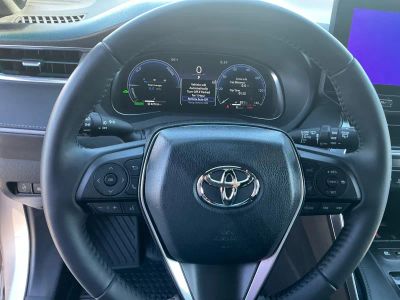 2024 Toyota Venza — photo 13 view