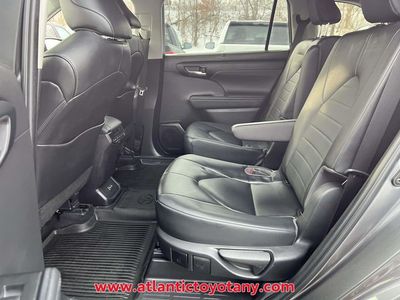 2023 Toyota Highlander - Photo 19
