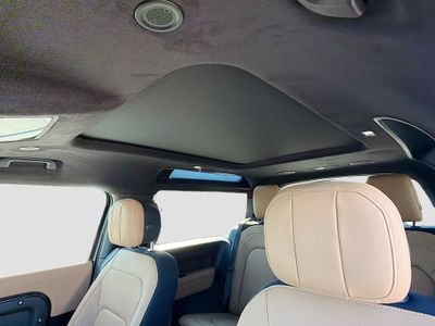 2026 Land Rover Defender 90 - Photo 27