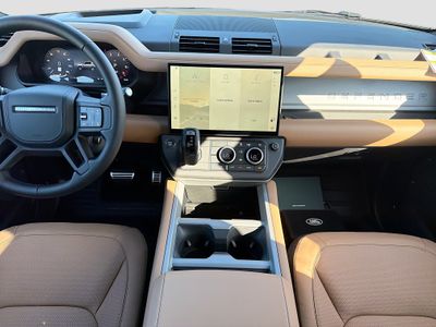 2026 Land Rover Defender 90 - Photo 19