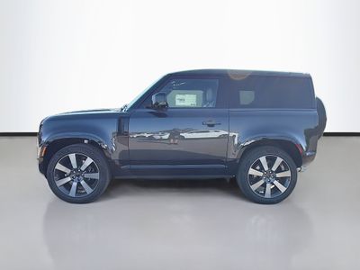 2026 Land Rover Defender 90 - Photo 2