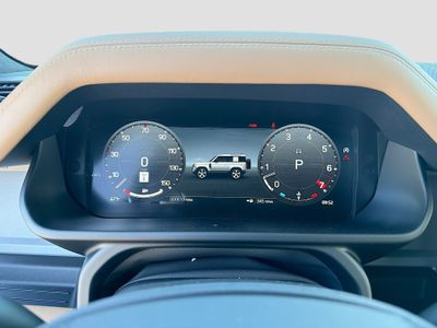 2026 Land Rover Defender 90 - Photo 41