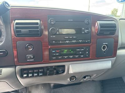 2005 Ford F-350SD - Photo 15