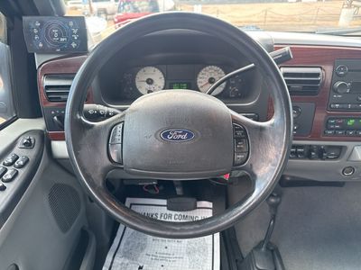 2005 Ford F-350SD - Photo 10