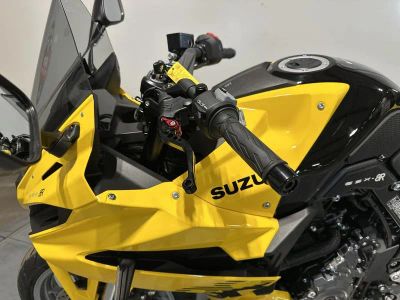 2024 Suzuki GSX-8R - Photo 12