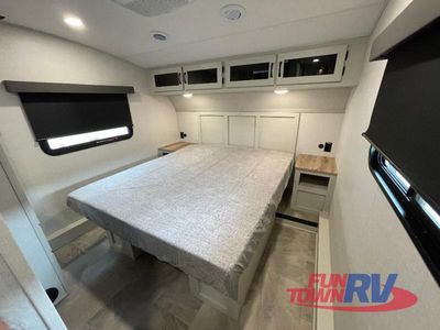 2026 Coachmen RV Chaparral - Photo 33