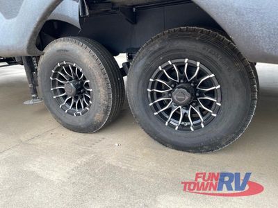 2026 Coachmen RV Chaparral - Photo 9