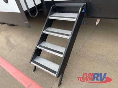 2026 Coachmen RV Chaparral - Photo 8