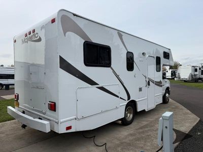 2018 Thor Motor Coach Majestic — detail view